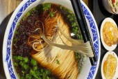 无锡特产美食简介，无锡特产美食简介作文？