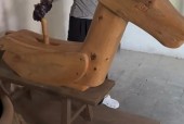 木马刑具巨大求饶h，刑具木马是啥东西？