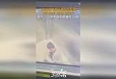 一男子在路边猥琐未成年少女事件，未成年猥琐儿童小女孩判多少年？