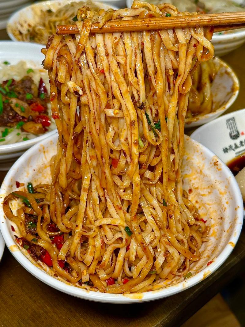 成都小吃美食？成都小吃美食街？  第2张