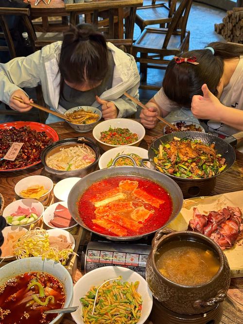 成都周边的美食小吃，成都周边的美食小吃街  第2张