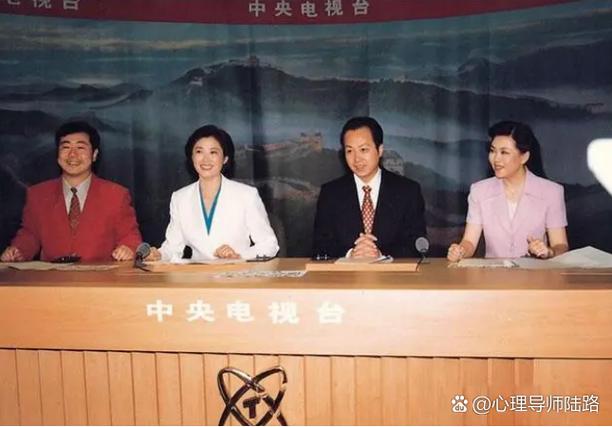 2012年春晚灵异事件惊现罗京，春晚灵异事件罗京视频？  第3张