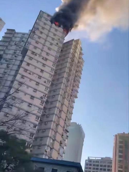 上海静安大火事件灵异？上海静安大火事件灵异图片？  第1张