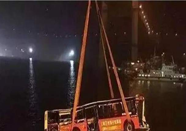 车祸灵异事件真实，车祸现场灵异事件  第6张