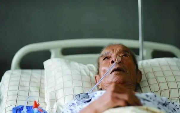老人临终三天的表现，老人临死前三天的症状是什么？  第3张