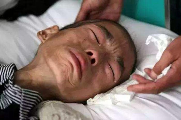 老人临终三天的表现，老人临死前三天的症状是什么？  第4张