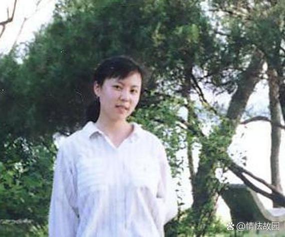 国外女孩电梯灵异事件，外国人电梯碰到鬼视频  第4张