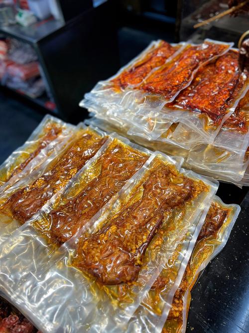 成都小吃特产美食推荐淘宝，成都特色美食小吃在哪  第1张