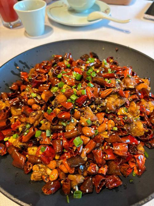 暑假旅游推荐四川美食？四川美食旅游攻略？  第1张
