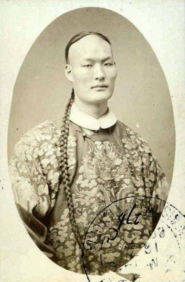 奇闻怪谈叔，奇闻怪谈翻译？  第2张