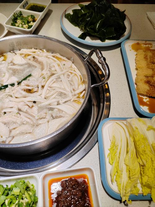 四川广场附近美食推荐，四川广场砖  第1张