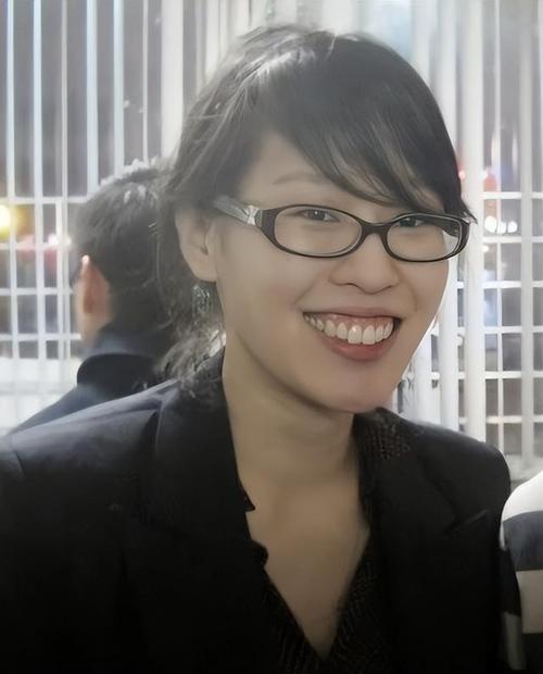 蓝可儿李昌钰分析？李昌钰蓝可儿求救手势？  第5张
