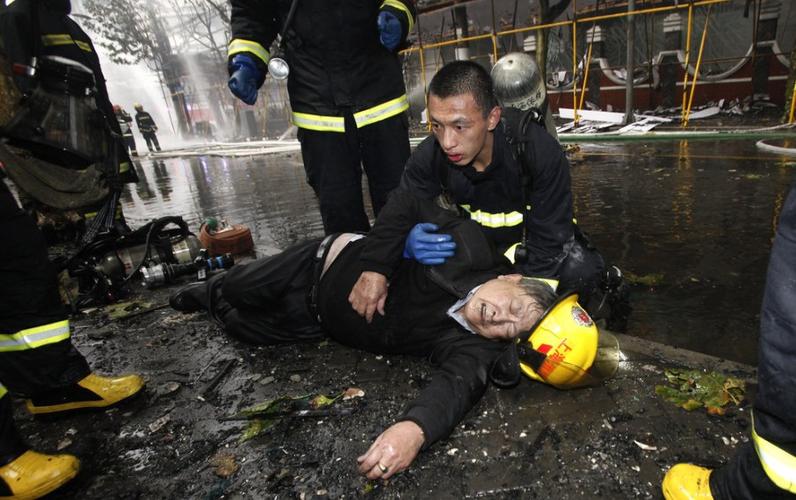 胶州路大火女孩李惟玮？胶州路大火死难者？  第2张