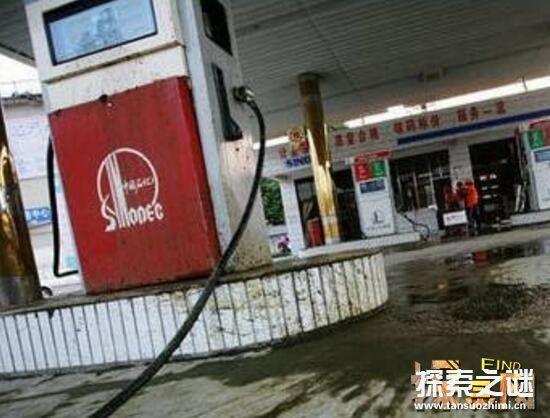 河北鬼车加油事件原监控视频，河北加油站灵车加油事件监控？  第6张