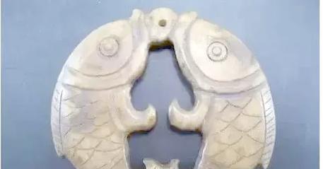 双鱼玉佩到底是什么？双鱼玉佩到底是什么 毒蕉？  第2张