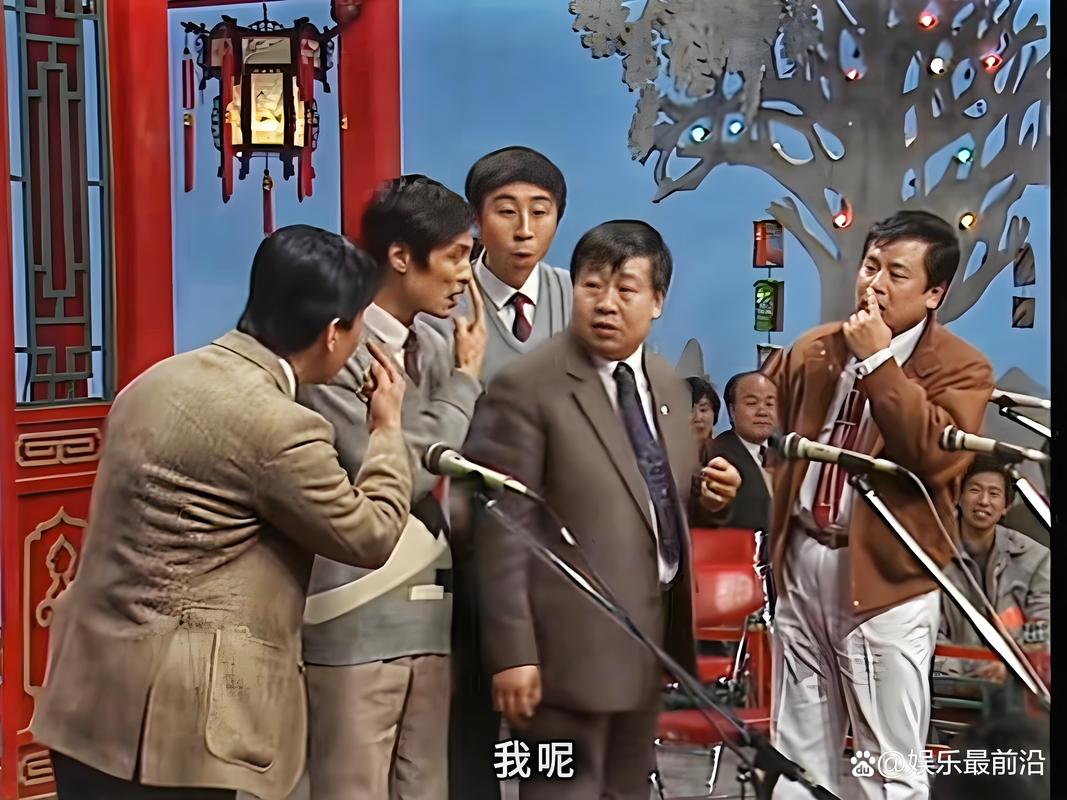 2012春晚灵异事件完整版鬼脸？2012春晚灵异事件视频？  第1张