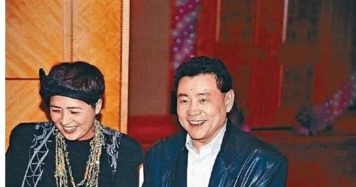 高尔夫球事件真相？高尔夫球事件有视频吗？  第3张