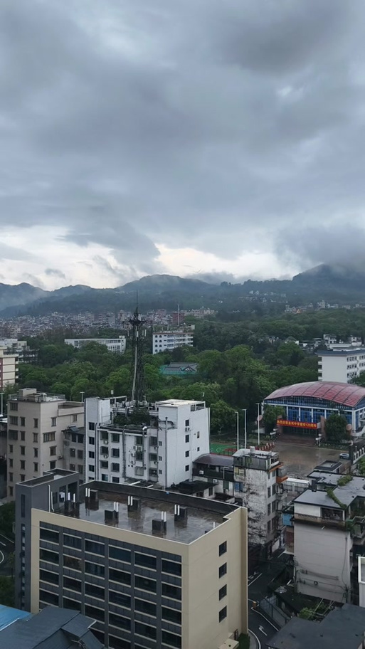 天气逐小时预报清远，清远天气预报24小时？  第1张