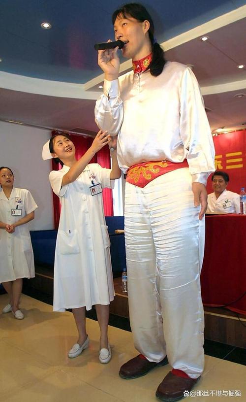 世界上比较高的人10米？世界上比较高的人10米以上？  第1张