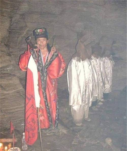湖南湘西赶尸是真的吗，湖南湘西赶尸是真的吗还是假的  第6张