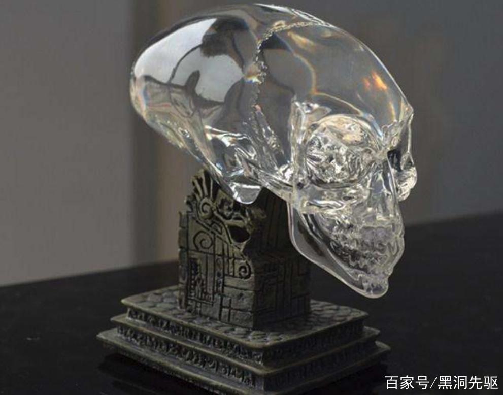 世界上最诡异的人头，世界上最诡异的八张图  第1张