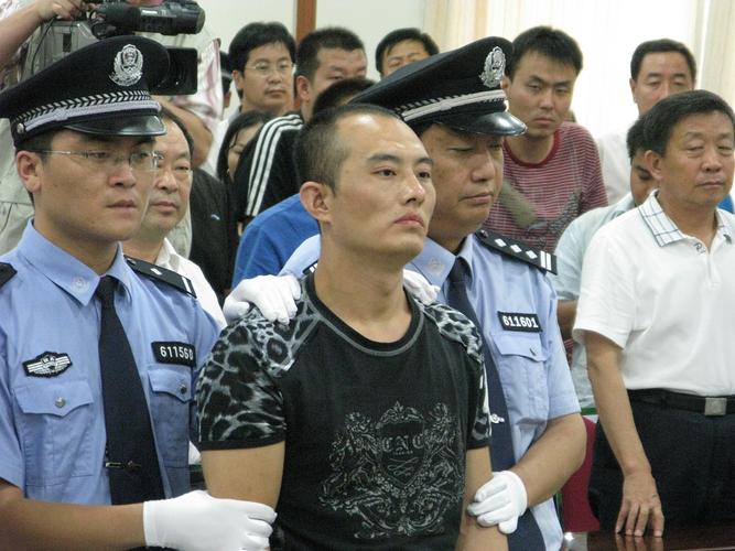 黑社会老大案件？黑社会老大案件最新进展？  第6张
