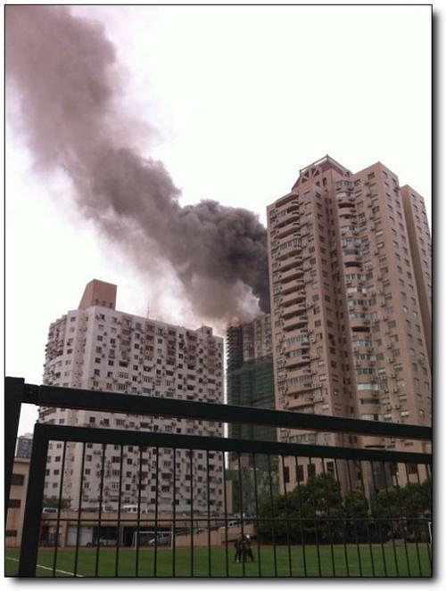 上海静安区胶州路大火，上海胶州路大火处理？  第2张