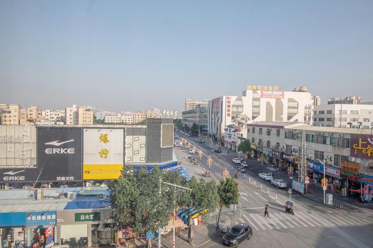 小榄镇洪联路加油站闹鬼事件，小榄东区加油站电话？  第2张