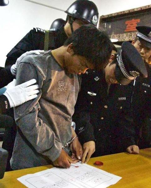 马加爵放过的唯一舍友为什么？马加爵唯一放过的室友是哪里人？  第1张