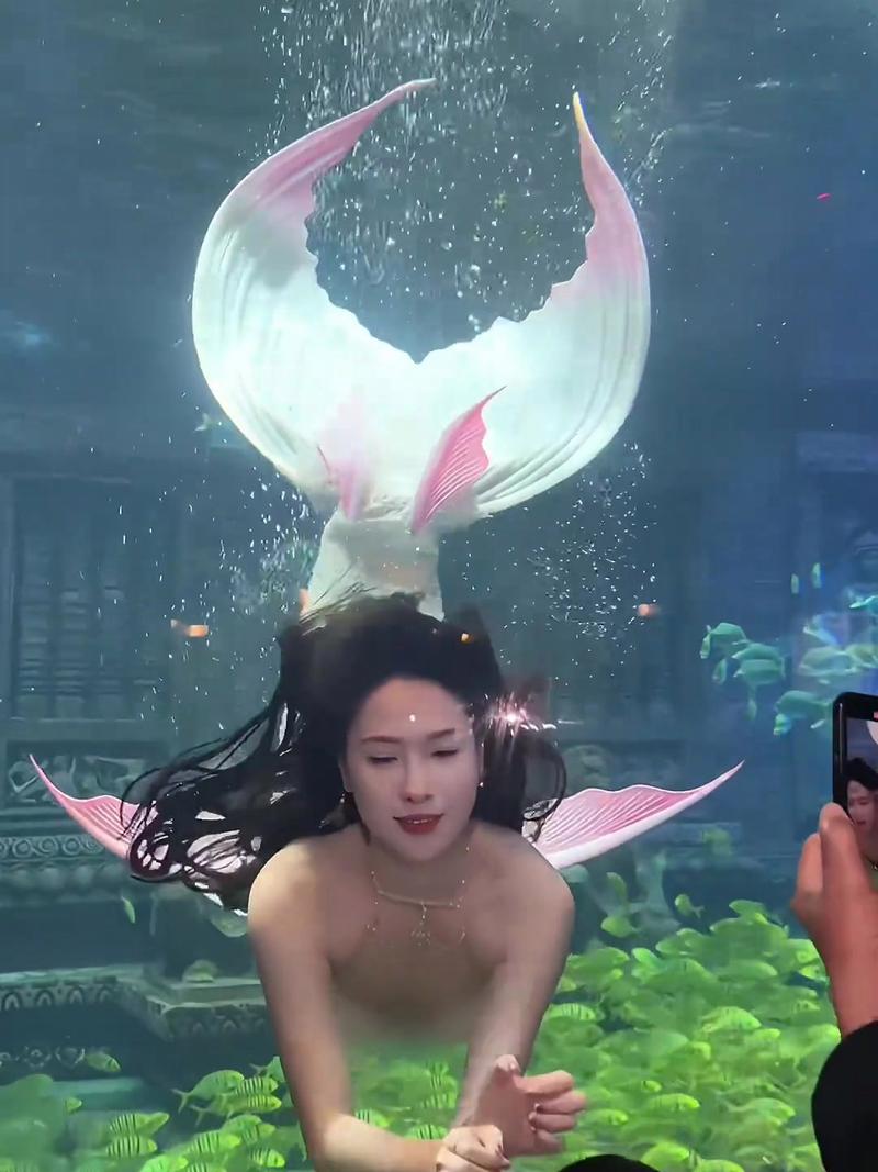 世界上有没有美人鱼真实照片，世界上有没有美人鱼?是怎样的图片？  第6张
