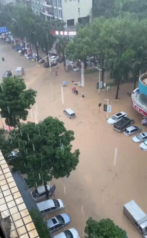 东莞气象台天气预警，东莞天气预警信息发布中心？  第2张
