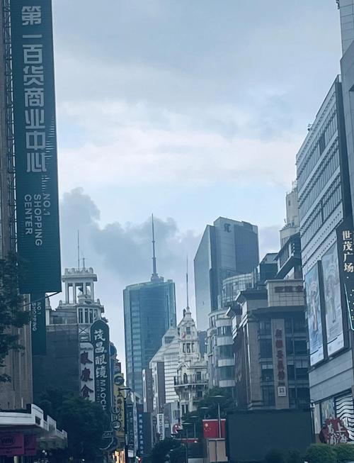上海人民广场下面压着什么，上海人民广场是  第2张