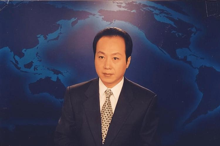 春晚罗京事件是真的吗，2014春晚罗京出现相片  第4张
