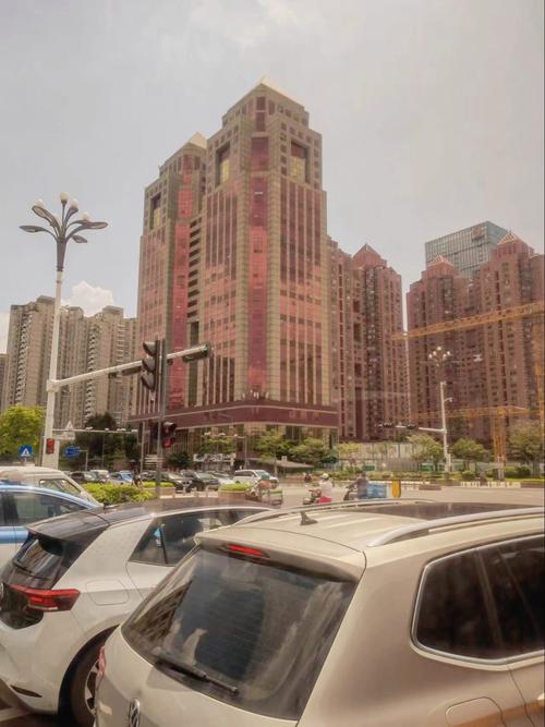 深圳中银大厦有人住吗，深圳中银大厦有人住吗多少钱  第4张