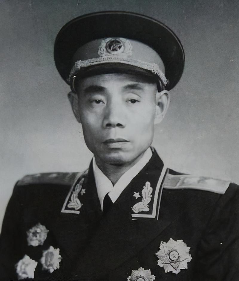 中国最牛军长砸酒店，中国史上最牛的军长视频？  第1张