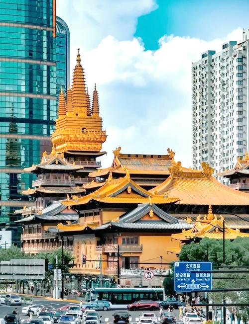 上海静安寺下面压的什么，上海静安寺神秘之处？  第2张