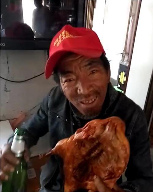 黑社会老大的照片，黑社会老大是什么意思?？  第1张