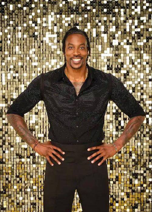 2012年期间,科比和队友之间出现了什么问题?