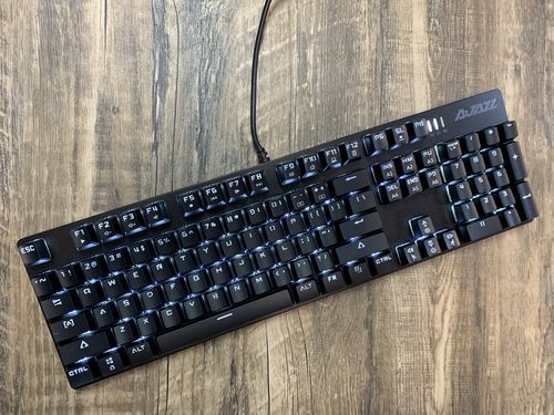 推荐一款玩跑跑卡丁车的机械键盘,该用什么轴呢?